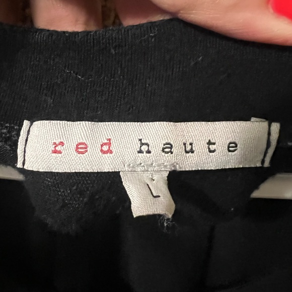Red Haute cold shoulder - Picture 5 of 5